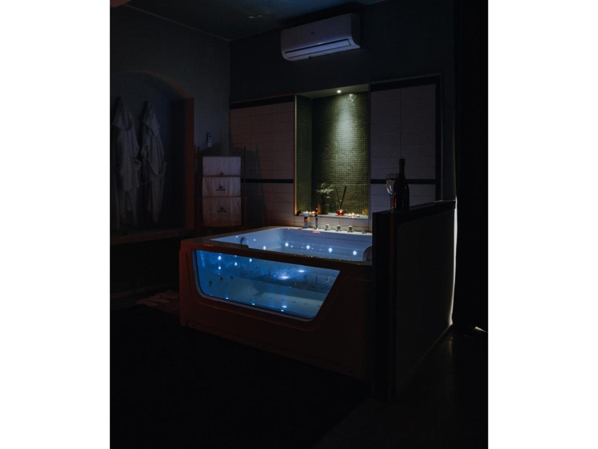 Le Coccole Luxury Suite Sannicandro di Bari ภายนอก รูปภาพ